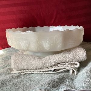 Anchor Hocking footed bowl